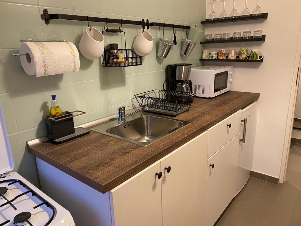 Apartament La Momo Lupeni  Zewnętrze zdjęcie